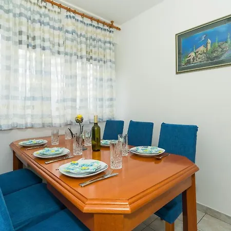 Apartment Near Center With Balcony With The Sea View