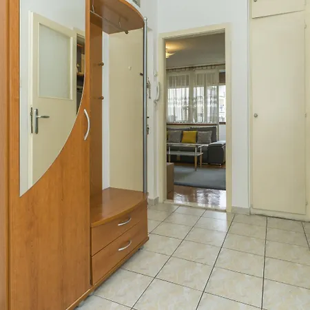 Apartment Near Center With Balcony With The Sea View Split